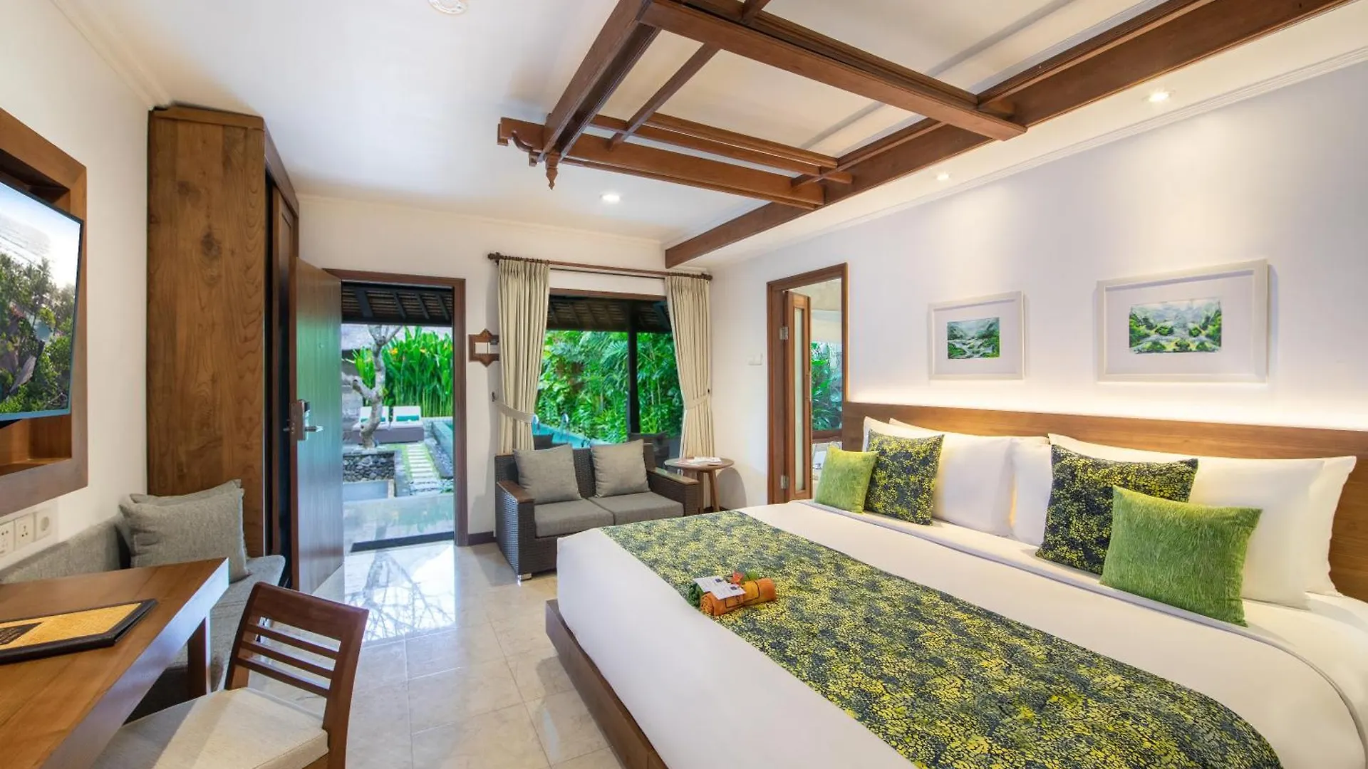 Legian Beach Hotel Endonezya