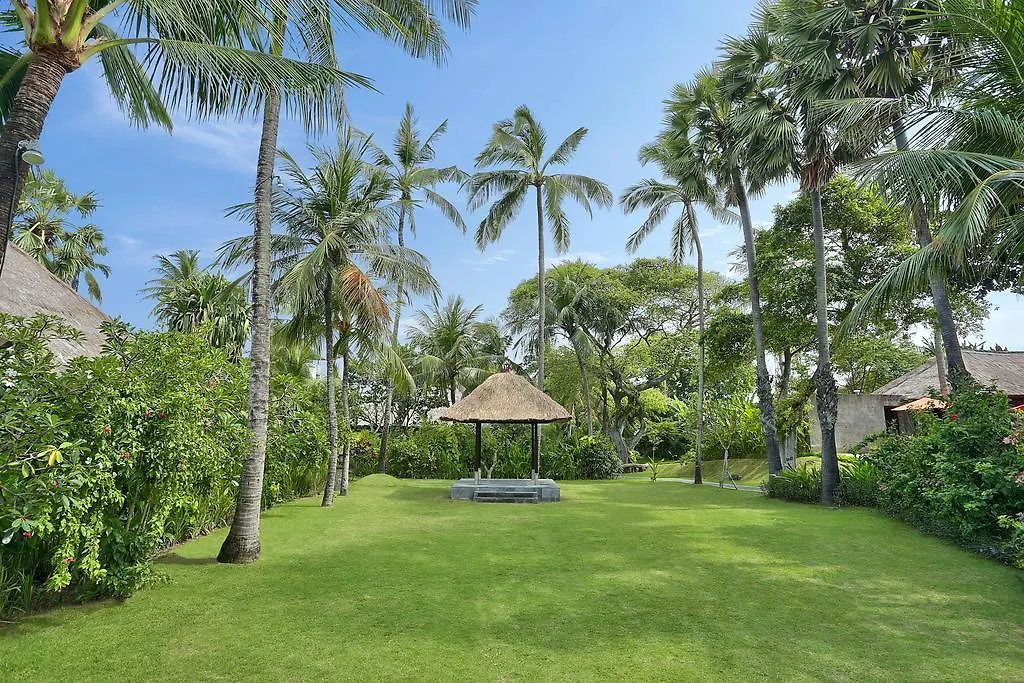 Legian Beach Hotel