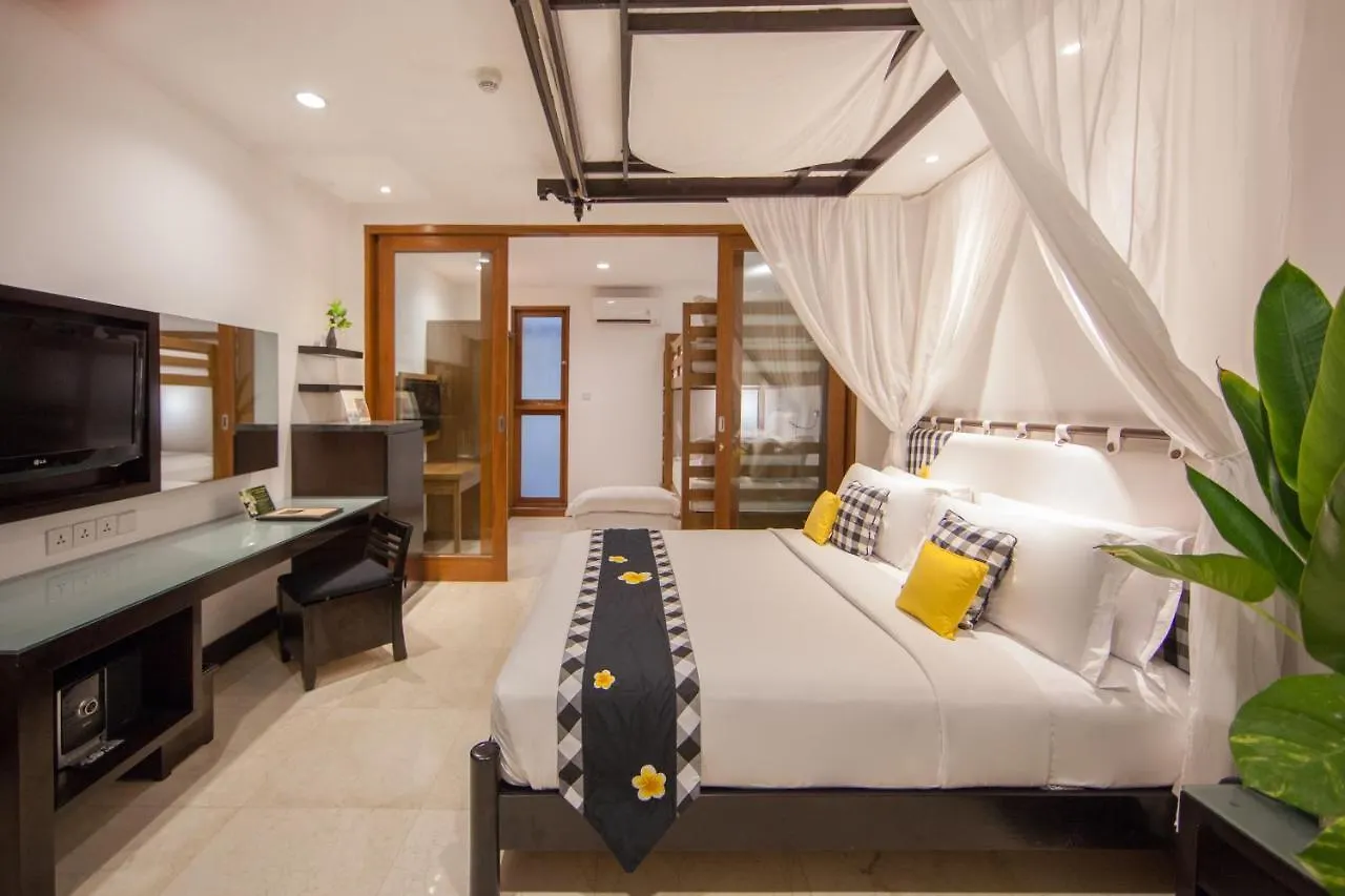 Legian Beach Hotel